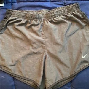 Youth Large Dri -Fit Nike Shorts Charcoal